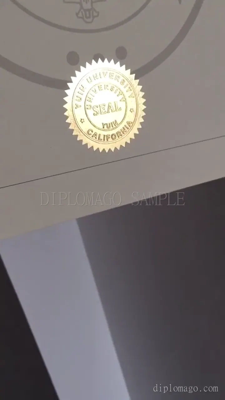 金色圆章纸面压痕细节短视频缩略图，展示印章压纹制作细节